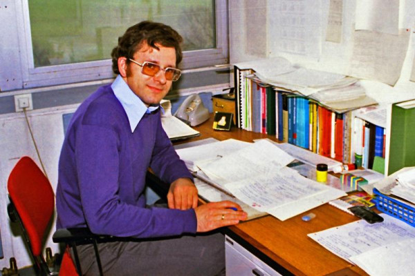 Helmut Barth